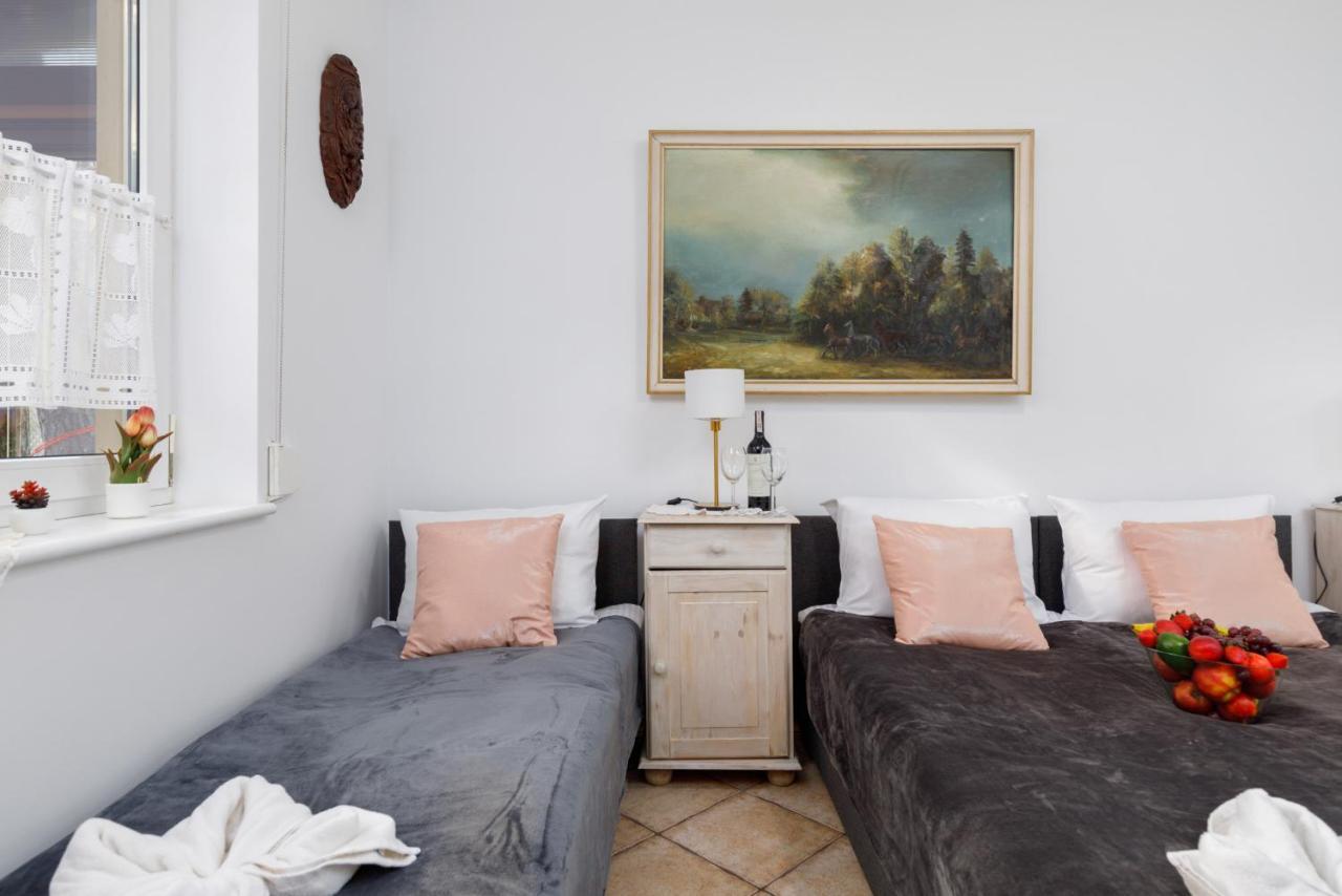 Apartment With Veranda Torunska Pobierowo By Noclegi Renters Kültér fotó